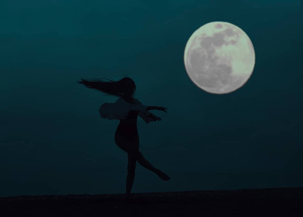 Bobrova polna luna